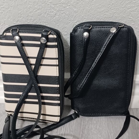 Set of Two Crossbody Wallets - Picture 4 of 6